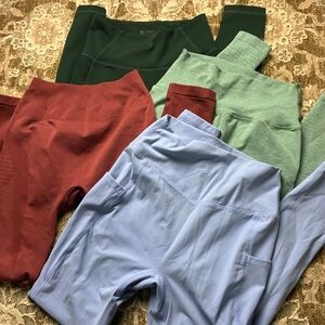 Bundle of 4 Women’s Workout Leggings – Size S